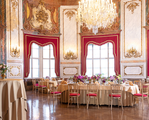 Palais Daun-Kinsky, Ovaler Festsaal